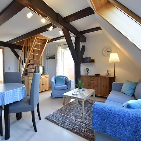 Apartment Cozy In With Sea Near